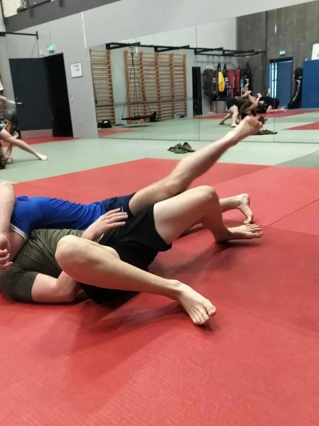 Ground grappling