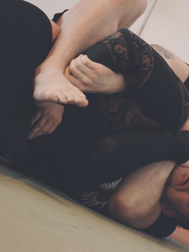 Grappling tæt på